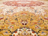 Największy na świecie, ręcznie tkany dywan w Wielkim Meczecie Szejka Zayeda